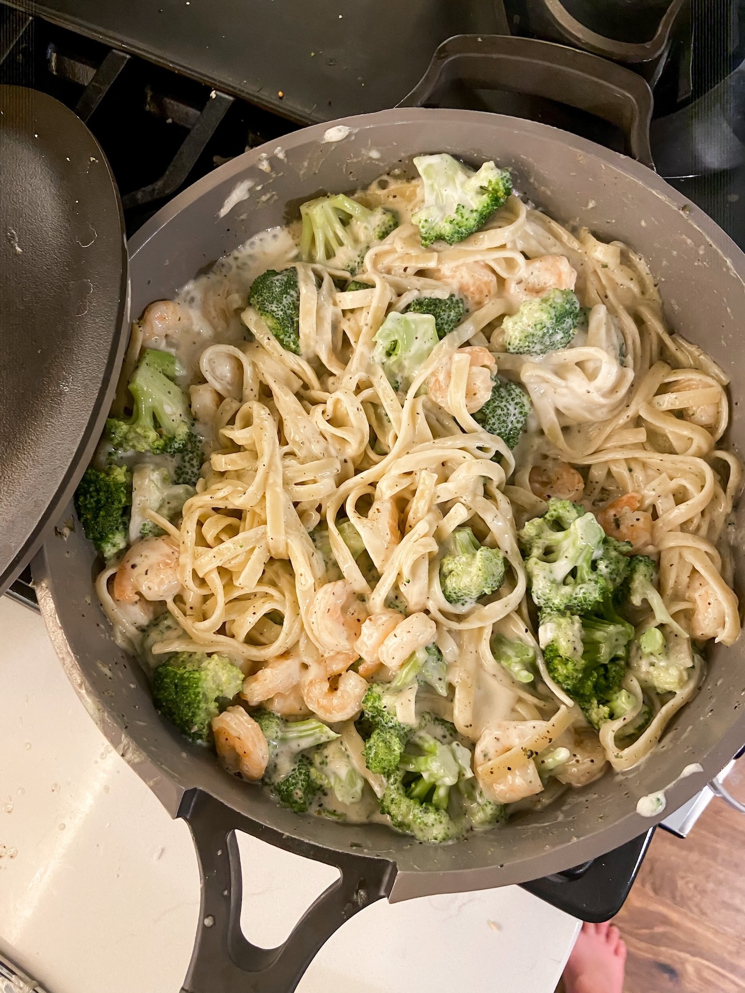 Lemon Pepper Shrimp and Broccoli Pasta - Rachel Tritsch