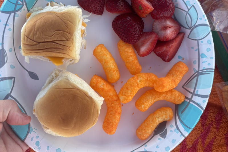 beach lunch